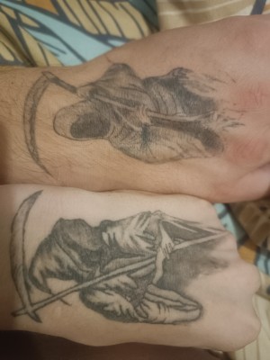 Jep, ma olen nii väärastunud isik, et mul on käed ka eri mõõtudes XD<br /><br />/Juustup